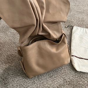 Authentic Gucci handbag. Never used. Perfect condition.